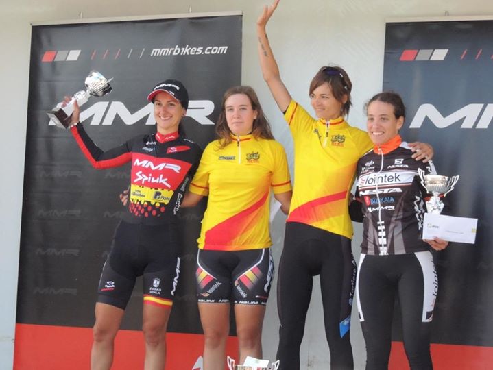 podio femenino MMR CXperience 2014