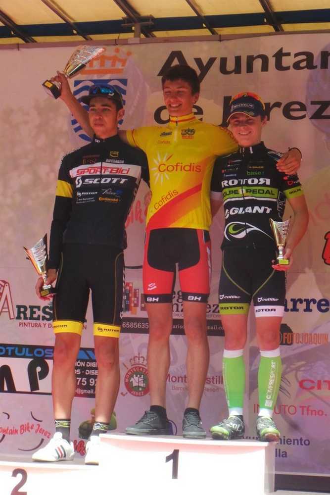 Podio junior Vlad Dascalu open de españa Jerez