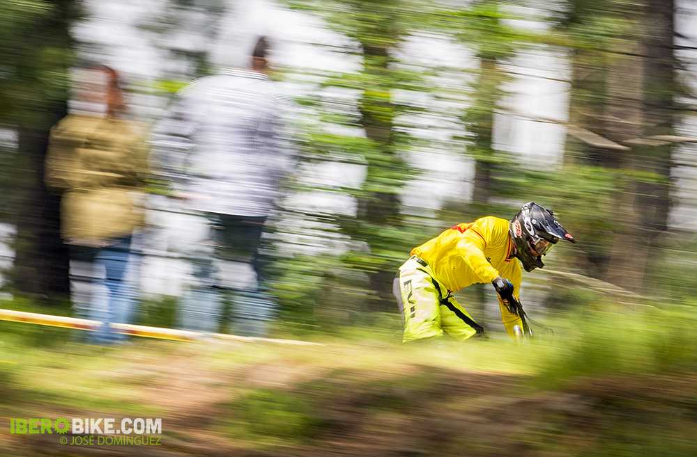 Toni Ferreiro se imponen en el VigoBikeContest
