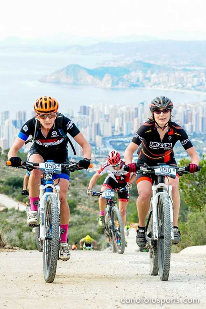 Belomoyna y Moschetti cronoescalada Costa Blanca Bike Race 