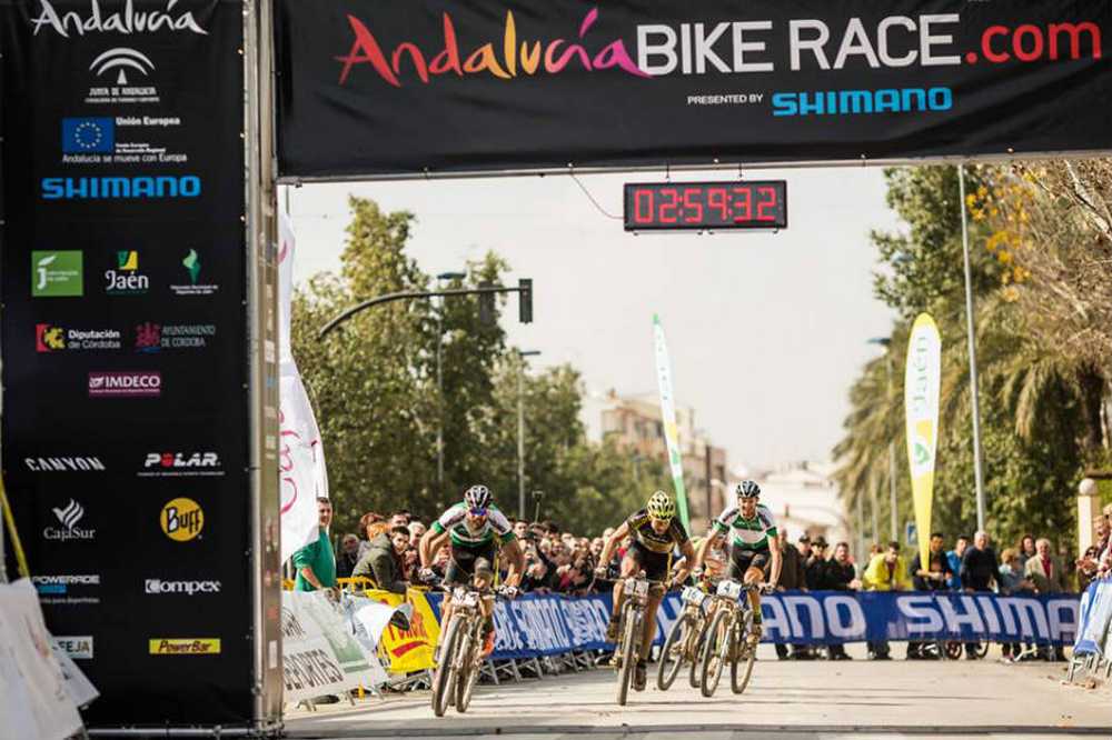 Ilias-Ferreira y Lakata-Hynek se debaten la victoria de la Andalucia Bike Race 2016