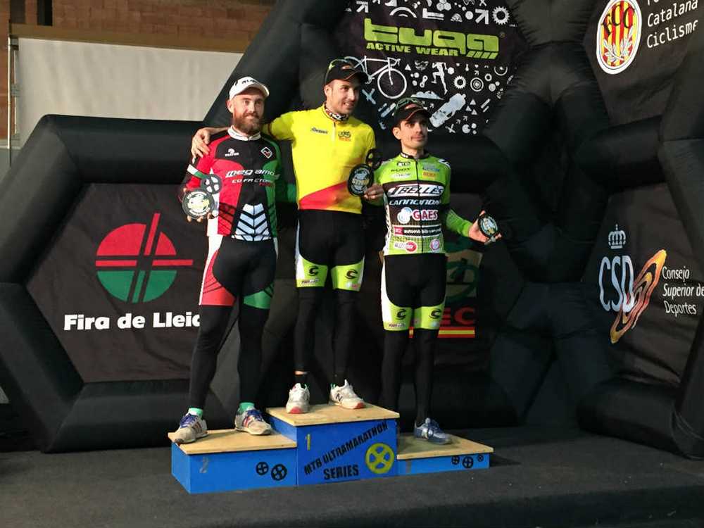 Podio masculino ganadores Open de españa Ultramaratón en Lleida
