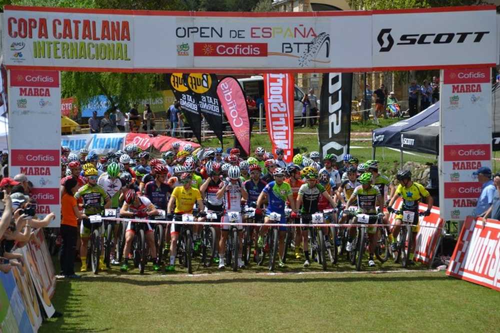 Salida Copa Catalana Internacional de BTT en Igualada