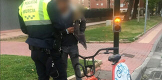 Multan-a-un-ciclista-con-1000€-por-montar-en-bici-borracho-en-Murcia
