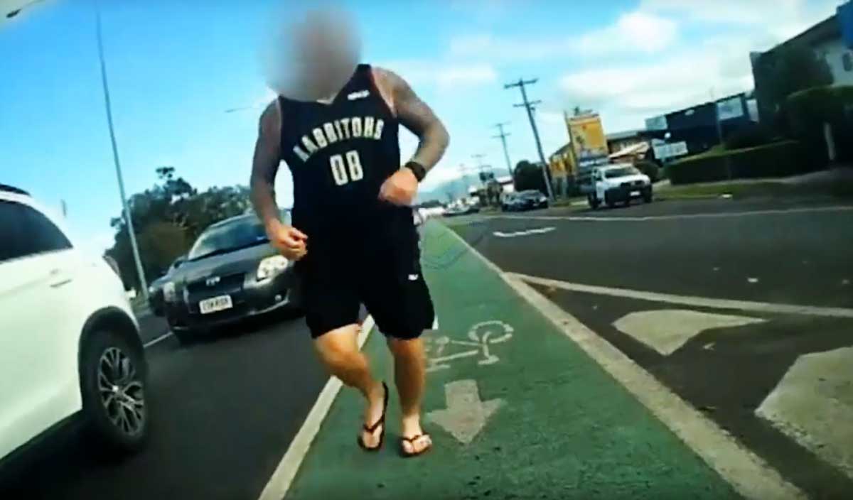 ciclista es golpeado por conductor