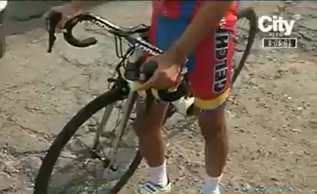 El-timo-del-Yogurt-Un-taxista-intenta-robar-la-bici-a-un-menor-pero-sucede-esto