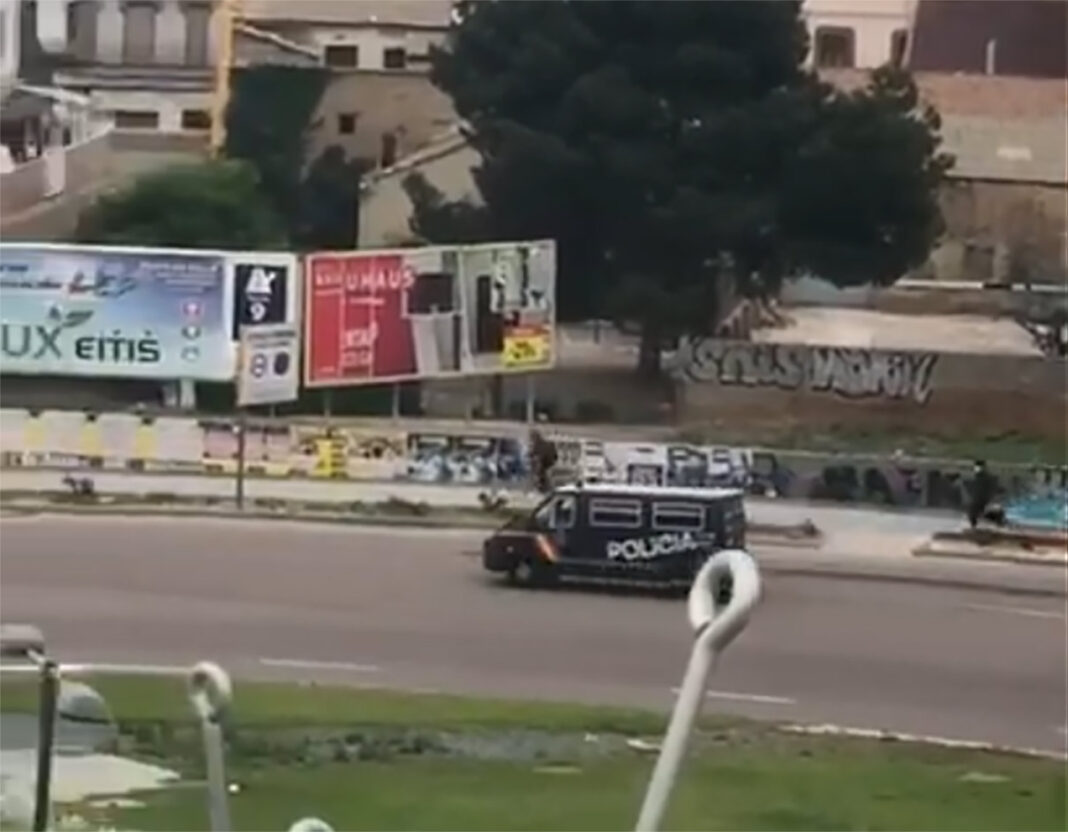 Vídeo: Así persigue la Policía Nacional a un ciclista urbano por las calles de Valencia