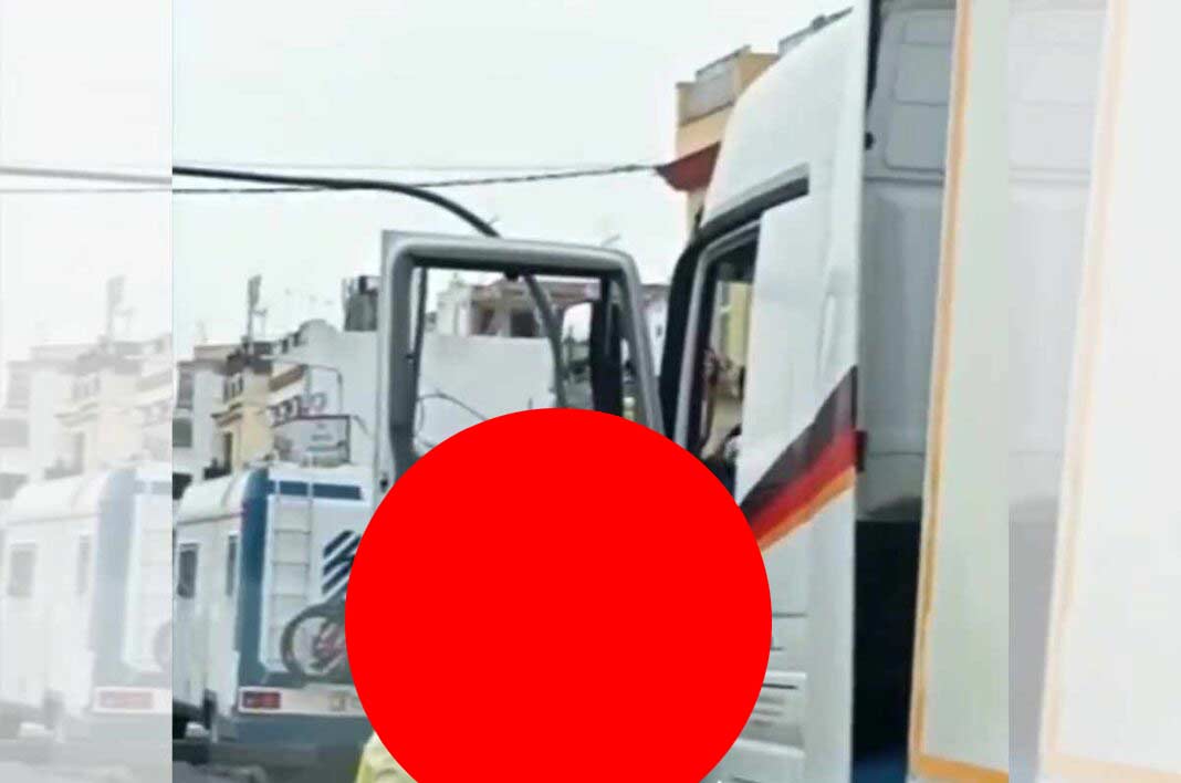 Video-Tres-ciclistas-se-toman-la-justicia-por-su-mano-contra-un-camionero-en-Sevilla-oculto8