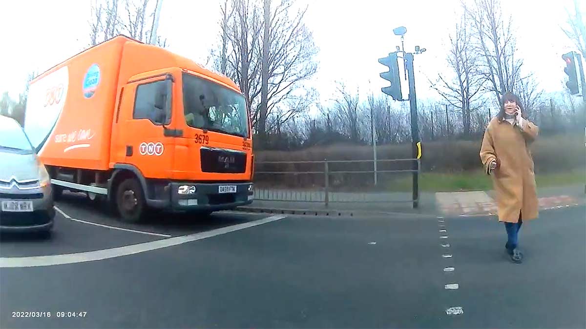 6-puntos-menos-y-280E-de-multa-por-este-brutal-atropello-a-un-ciclista-video
