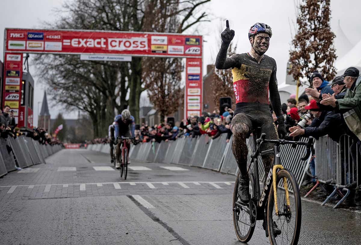 ¿Wout Van Aert o Mathieu van der Poel para el Mundial de Ciclocrós 2023?