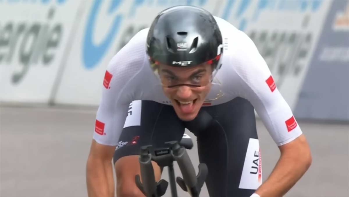 Juan Ayuso arrasa en la crono y se pone líder del Tour de Romandía 2023